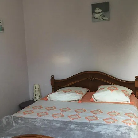Le Petit Tot Holiday home